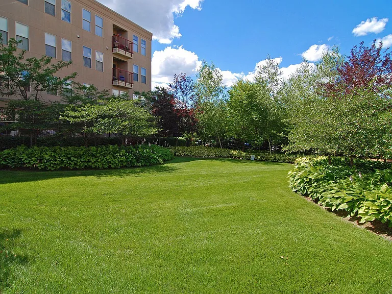 680 N 2nd St #114 — Photo 22