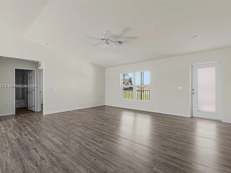 1158 Norge Ct — Photo 9