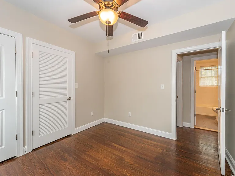 131 Willow Ave #2 — Photo 14