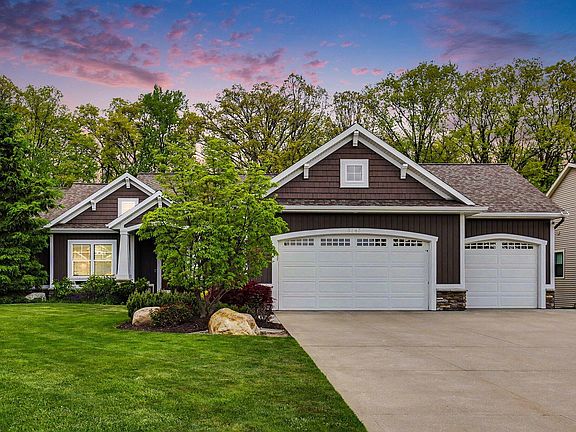 2nd image of 3863 Bryce Dr