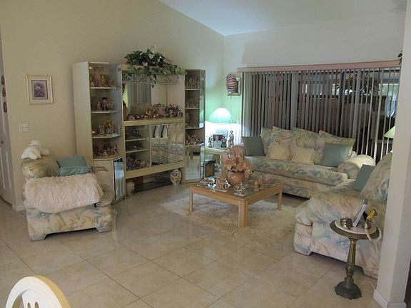 4th image of 205 Almaden Ct