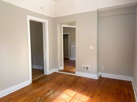 319 Ashley Ave, Charleston, SC