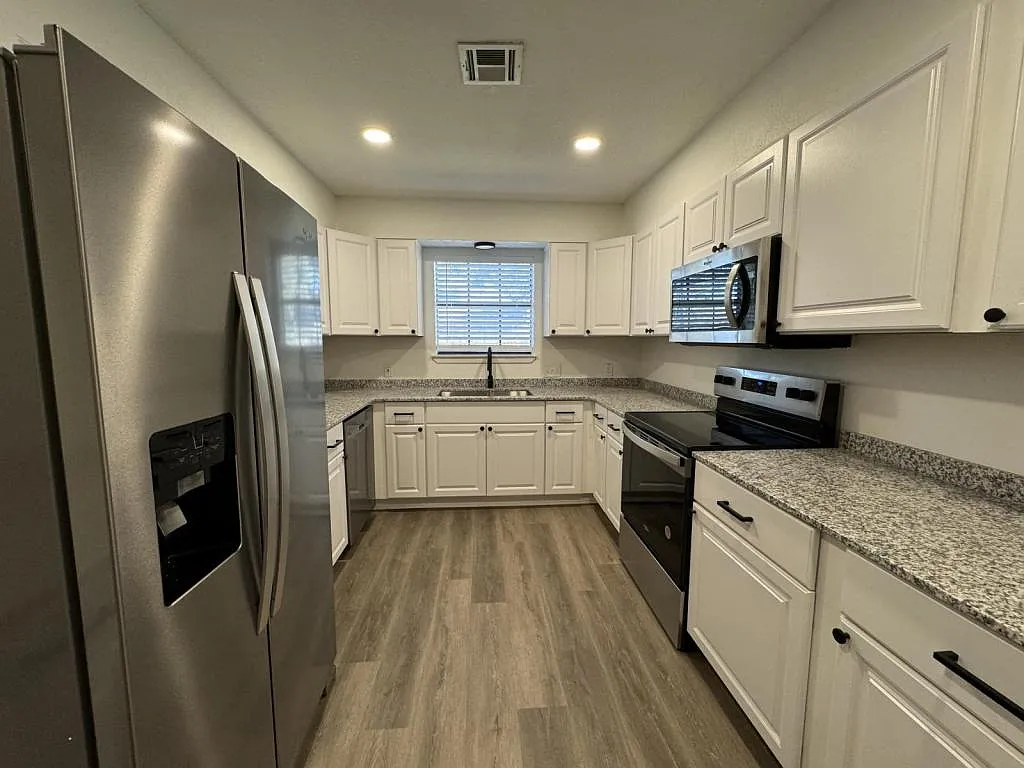 3912 Shallow Ford Rd — Photo 1