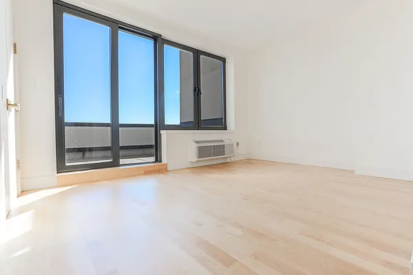 Rented by Pinn Realty | media 28