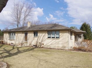 8218 Schmidt St, Spring Grove, IL 60081