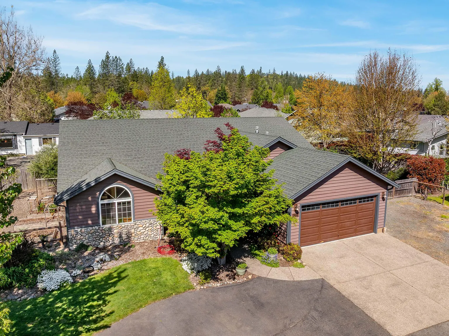2634 SW Garden Meadow Dr photo 1