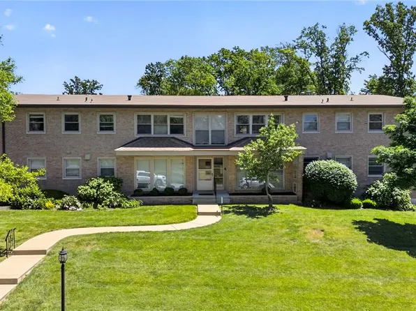 4 Delcrest Ct APT 101, Saint Louis, MO 63124