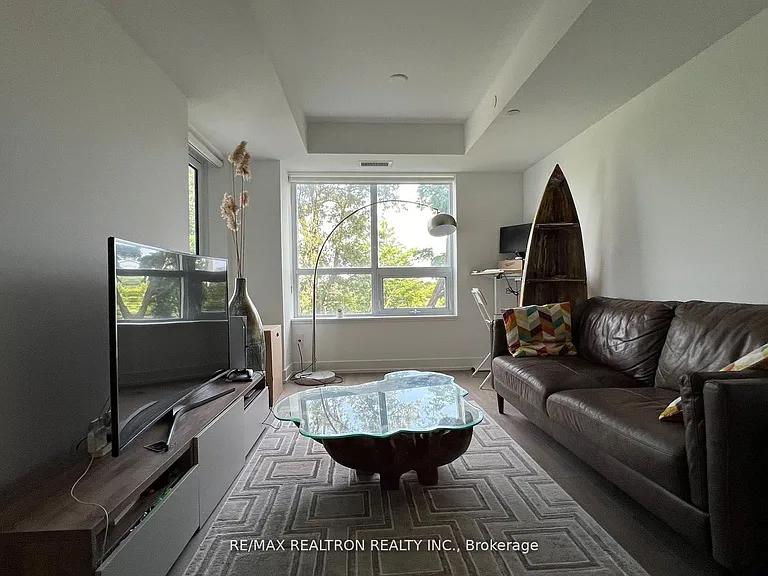 8 Cedarland Dr E #622 — Photo 2