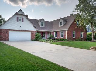 1097 Tanbark Rd, Lexington, KY 40515