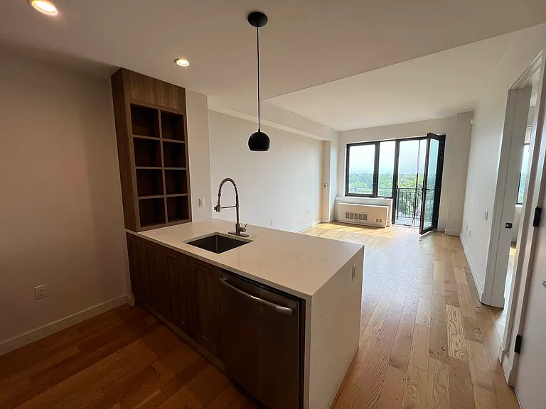 1794 Ocean Ave #2A — Photo 2