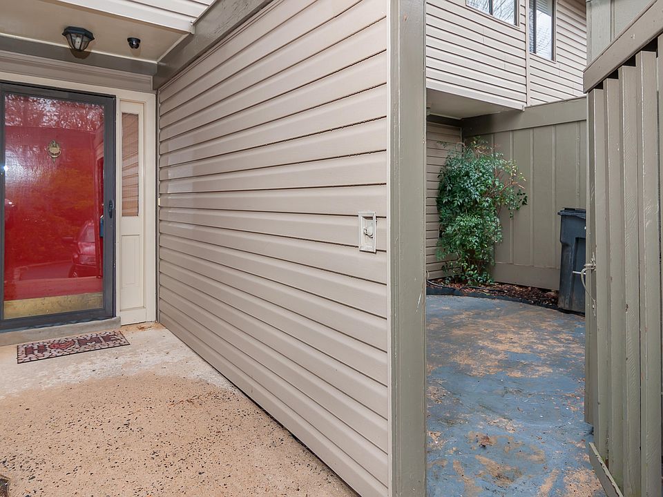 1st image of 3601 Maple Glenn Ln