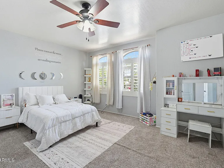 2575 E Drake St — Photo 28