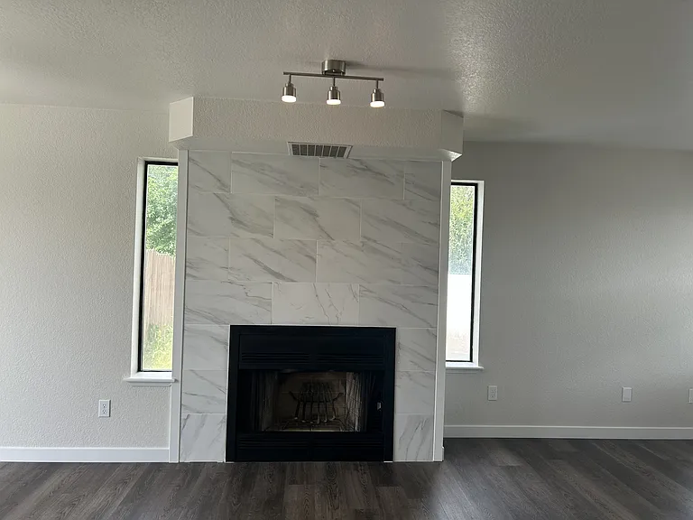 1208 S 43rd Ave — Photo 5