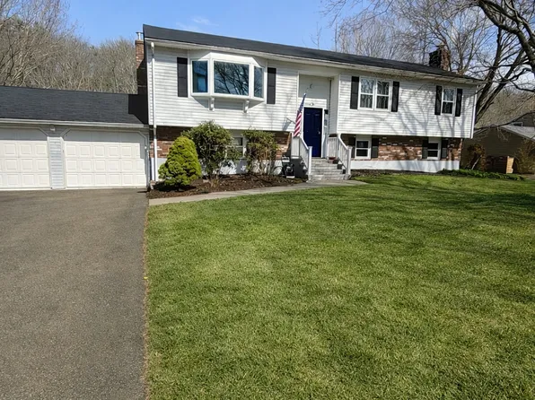91 Russo Drive, Guilford, CT 06437