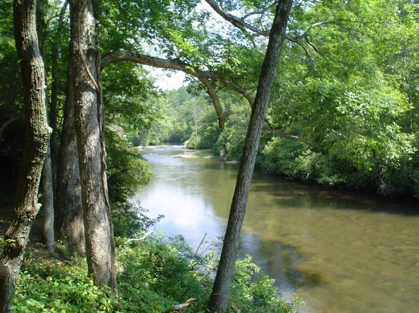 286 River Bend Rd, Cleveland, GA 30528