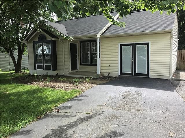 1st image of 4624 Halleys Cir