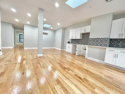 Rented by Doorway NYC, LLC | media 2