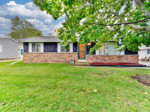 874 Lois COURT, Hartford, WI 53027