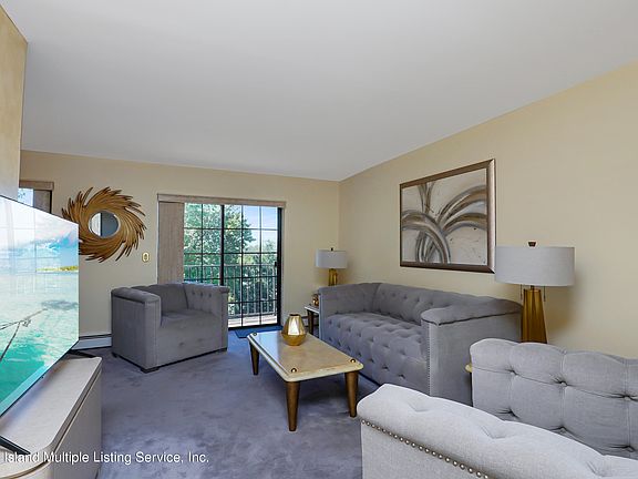 4th image of 50 Donna Ct APT 10