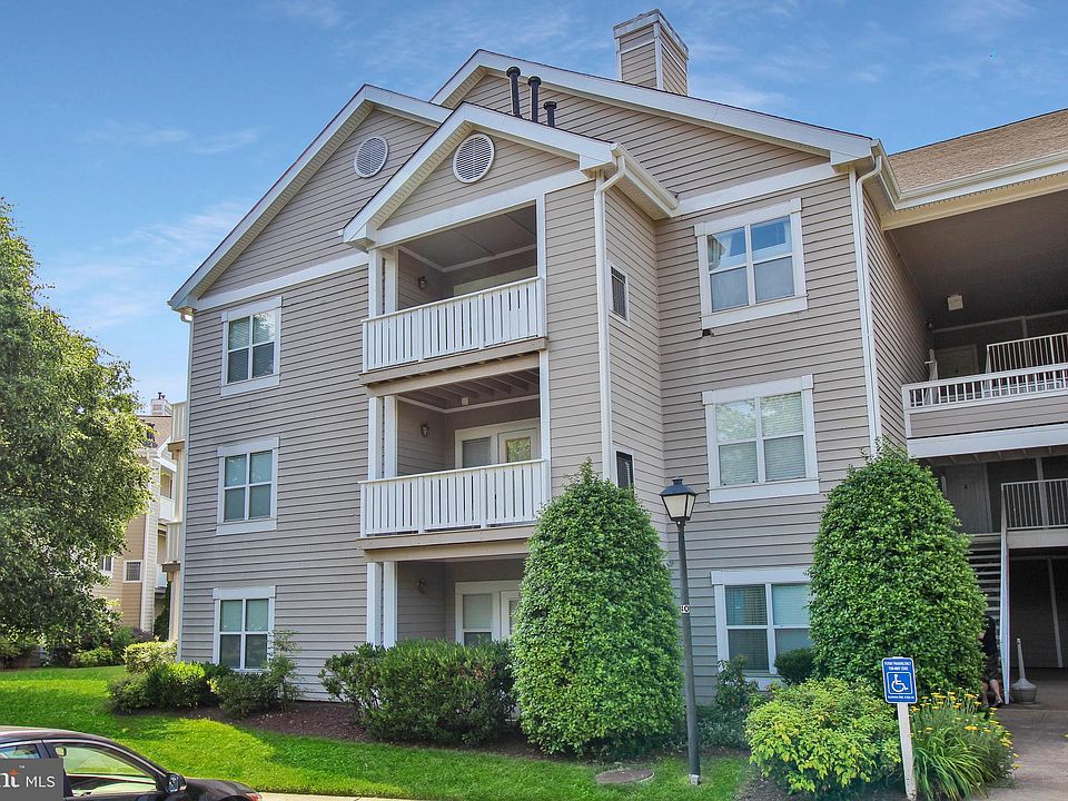 1st image of 14303 Grape Holly Grv APT 24