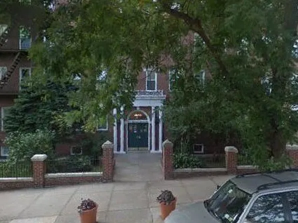 166 Seeley Street