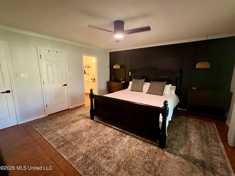 3406 Hermitage Ct — Photo 16