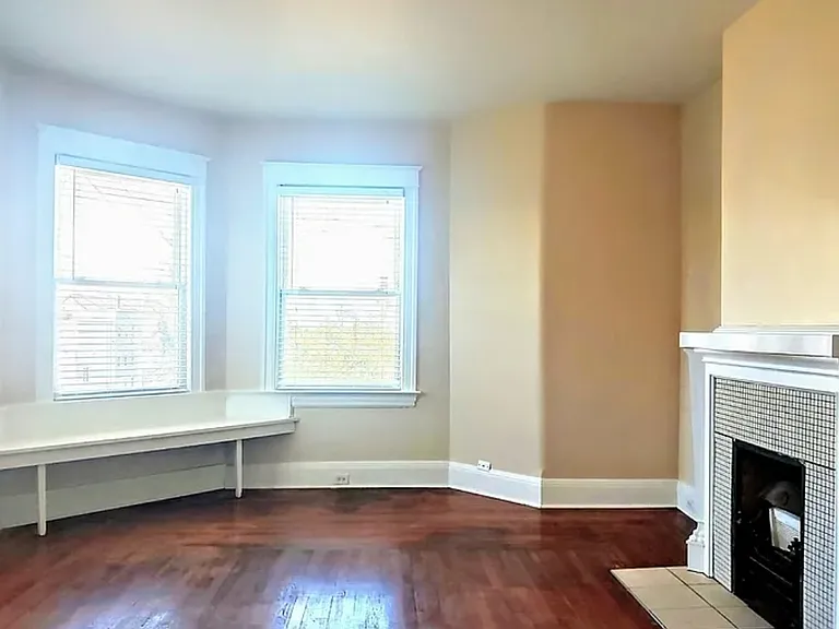 1903 Clarion Ave #2 — Photo 4