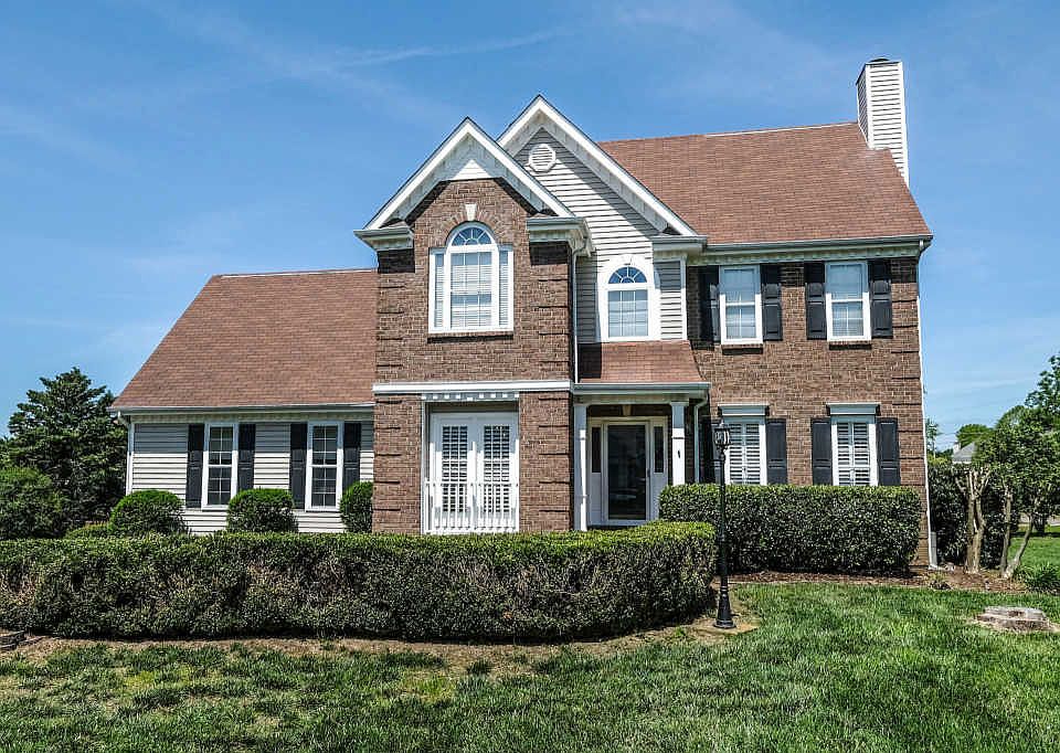 1st image of 2843 Iroquois Dr