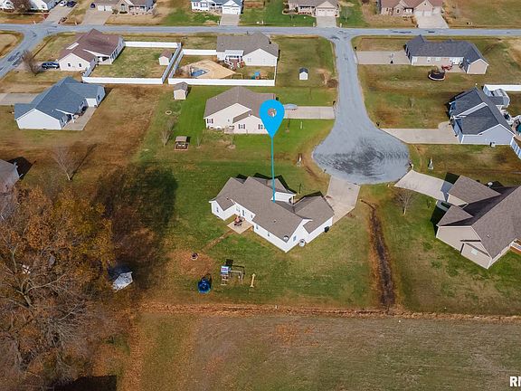 4th image of 2301 Elias Dr