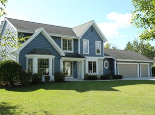 443 Tanager Ct, Grafton, WI 53024