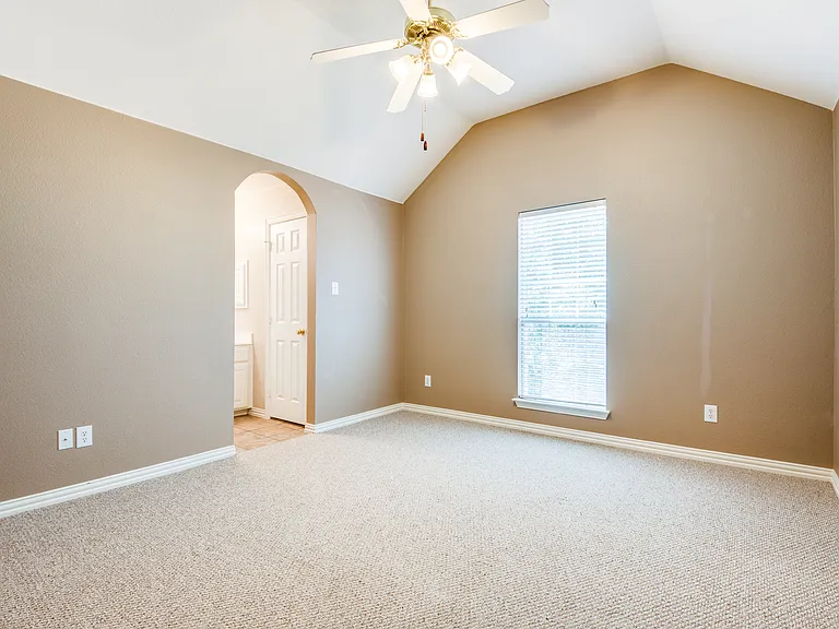 5636 Country View Ln — Photo 30
