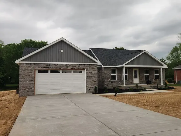 8 Logan Dr, Murray, KY 42071