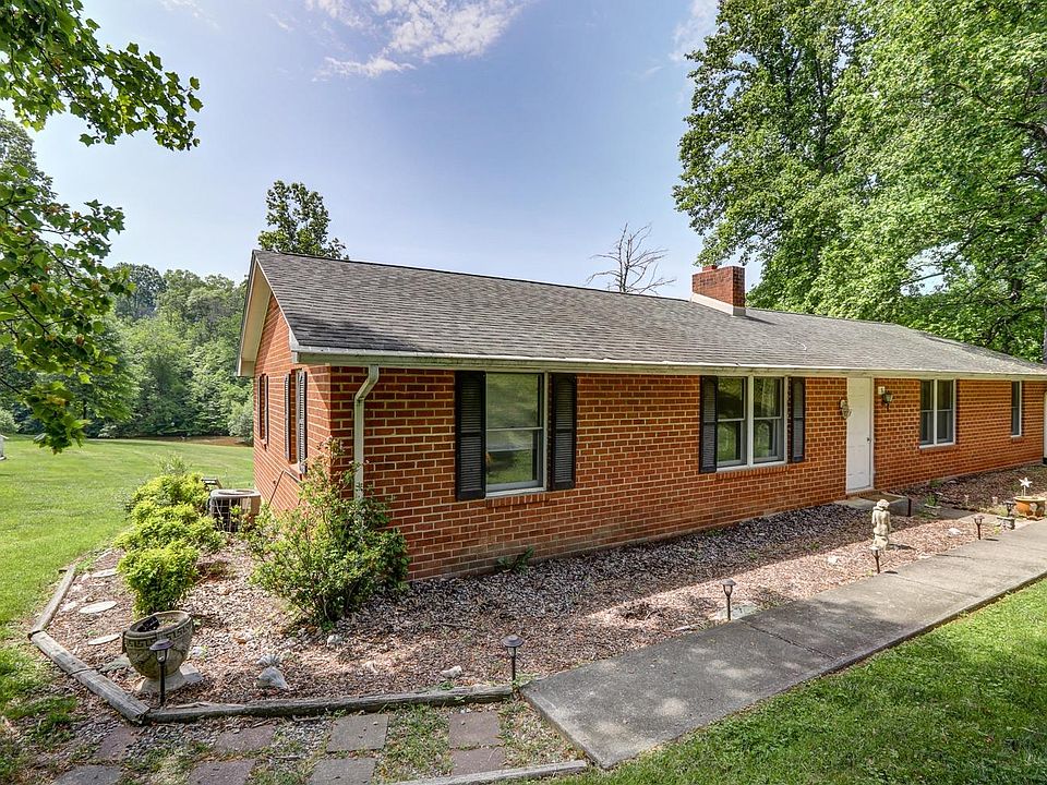 1203 Sams Way 4, Goodview, VA 24095 Zillow