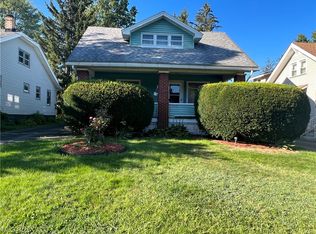 822 Woodford Ave, Youngstown, OH