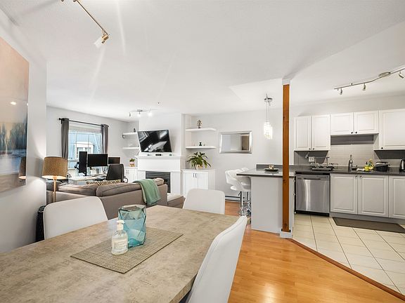 4th image of 295 Schoolhouse St #302