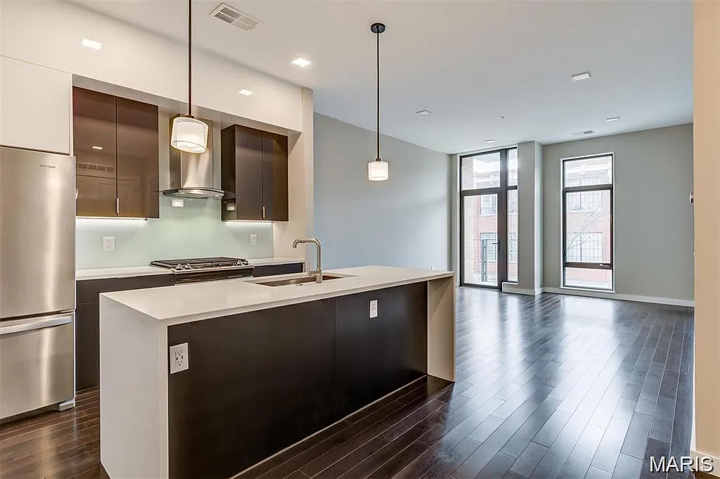 1 bed, 1.0 bath, 771 sqft, $1,775 — Photo 1