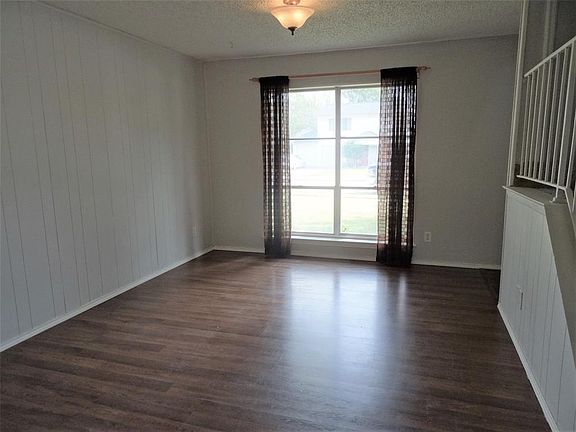 3rd image of 3005 Margo Dr