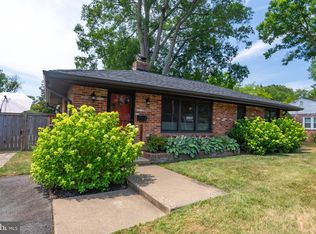 7918 Wellington Rd, Alexandria, VA 22308