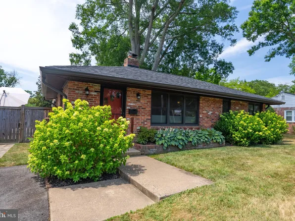 7918 Wellington Rd, Alexandria, VA 22308