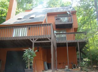 8765 Lake Dr, Snellville, GA 30039
