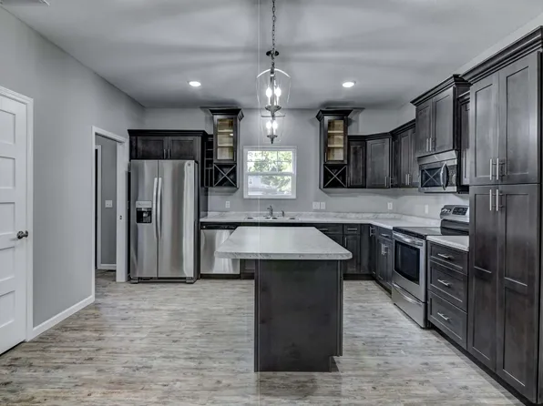 302 12th Ave W #1, Menomonie, WI 54751