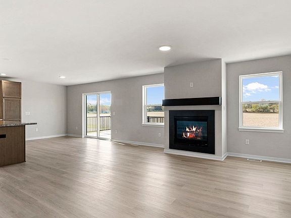 5th image of 333 Dahlia Dr #29