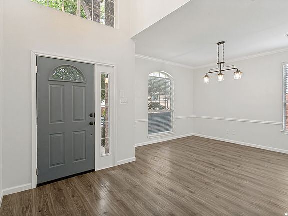 3rd image of 503 Morgan Pointe