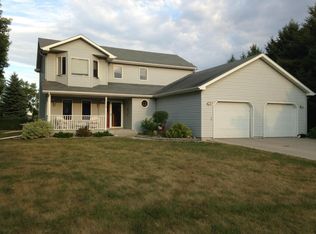 1515 21st St NW, East Grand Forks, MN 56721