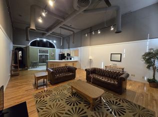315 Main St #B, Peoria, IL 61602