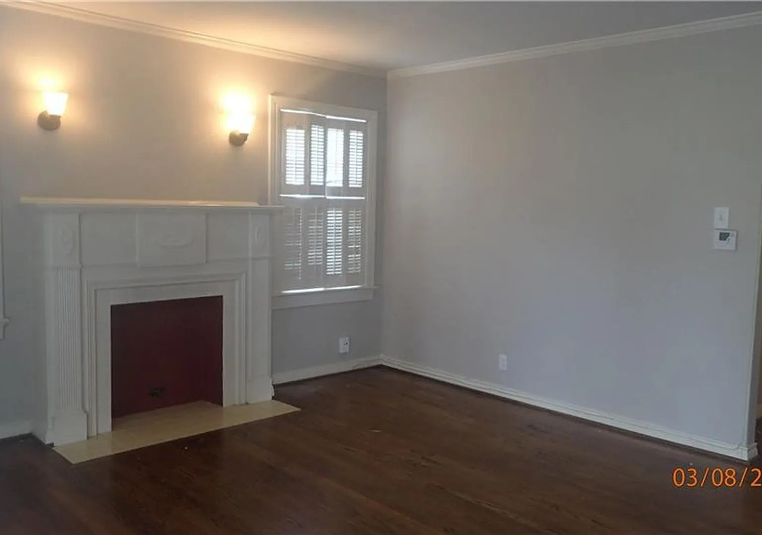 1 Bed, 1 Bath Duplex in Lakewood — Photo 2
