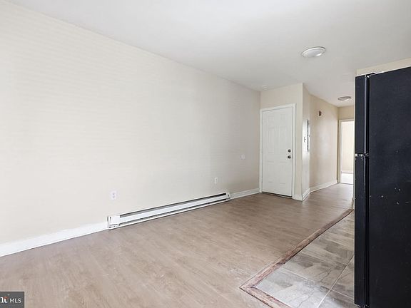 4th image of 1729 W Venango St