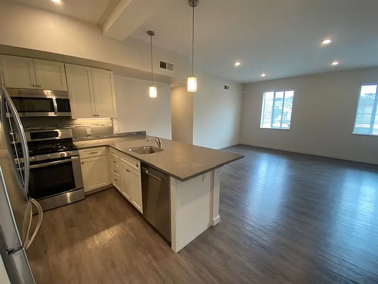505 Central Ave — Photo 11