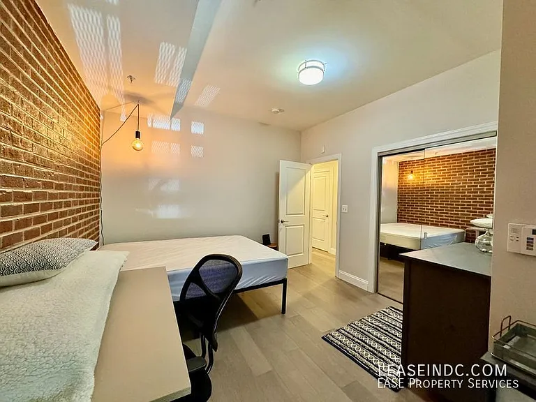 410 M St NW #2 — Photo 15