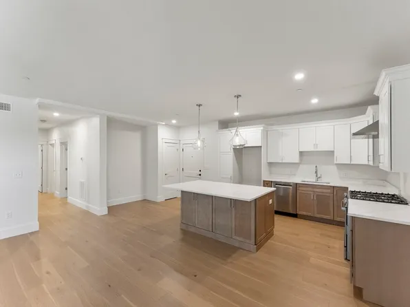 134 Court St Floor 2, Plymouth, MA 02360